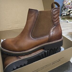 SoftWalk Chestnut Leather Ankle Boots